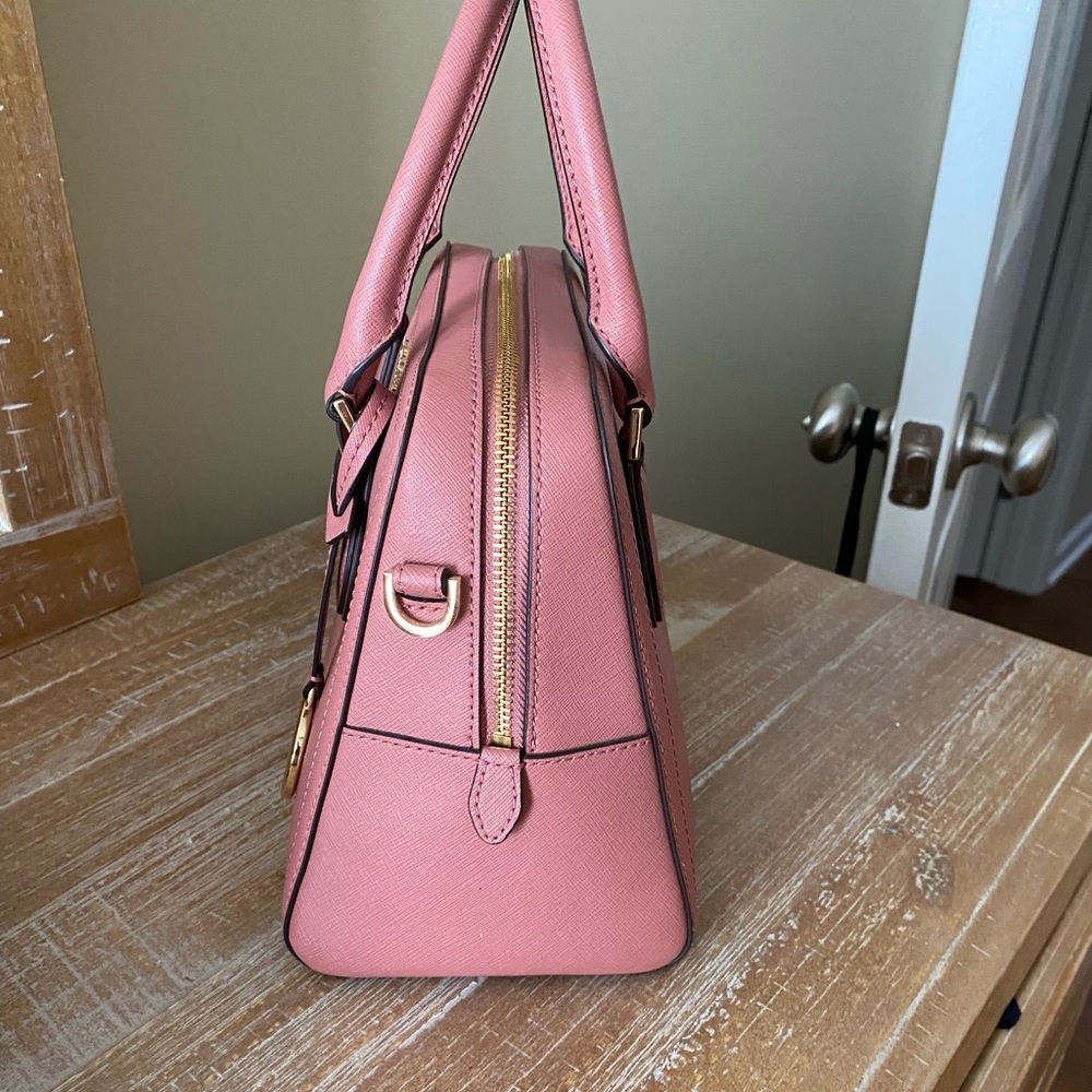 Michael Kors women’s purse - Picture 2 of 7